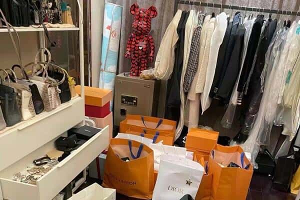 伊春市大箐山回收一线品牌衣服